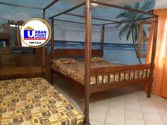 3 Bed House with Garage in Watamu image 13