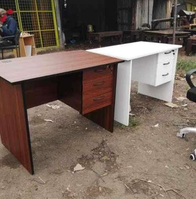 Best quality modern office desks image 1