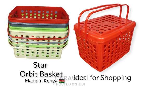 Picnic Basket With Lid*Plastic image 1