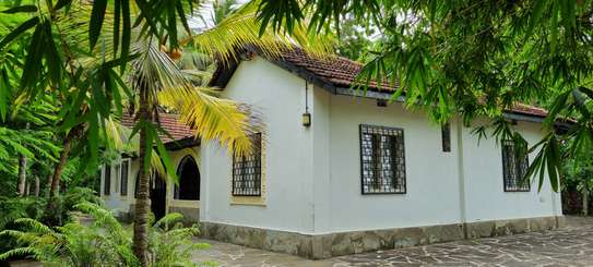 3 Bed House with En Suite at Kanamai image 8