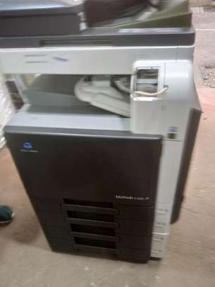 Printer konical bizhub c220 image 1