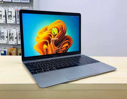 MacBook (Retina, 12-inch, 2016) - image 2