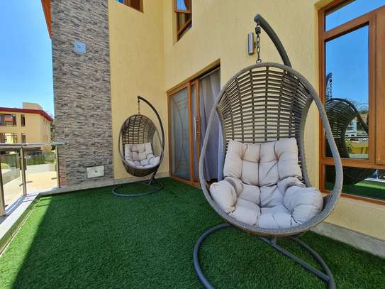 5 Bed Townhouse with En Suite in Lavington image 11
