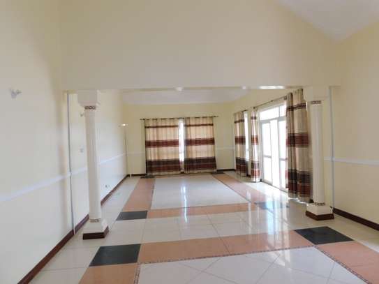 3 Bed Apartment with En Suite in Mkomani image 13