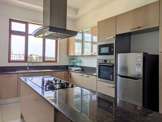 3 Bed Apartment with En Suite in Nyali Area image 17