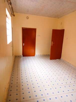 3 BEDROOM MASTER ENSUITE BUNGALOW TO LET image 10