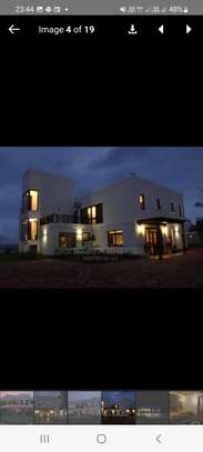 4 Bed Villa with En Suite at Plantation image 17