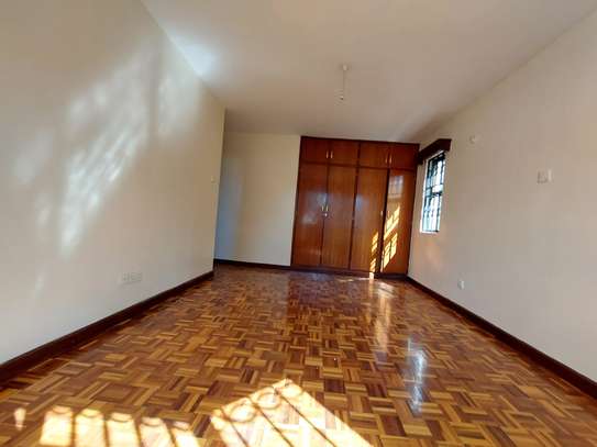 5 Bed Townhouse with En Suite at James Gichuru image 40