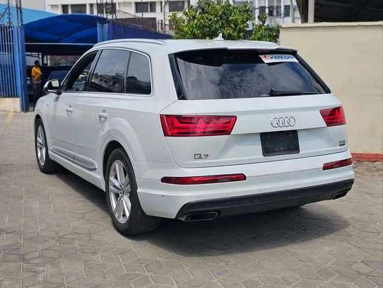 Audi Q7 s line quattro 2018 Sunroof image 9