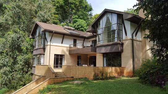 4 Bed House with En Suite in Rosslyn image 30