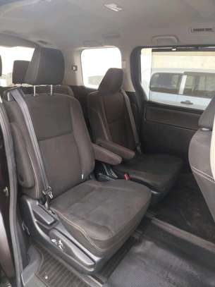 Toyota Esquire Noah hybrid 2018 2wd image 6