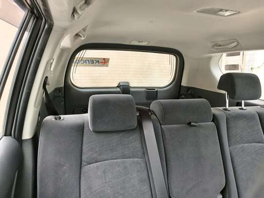 Toyota land cruiser Prado jungle green image 4