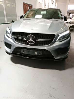 Mercedes Benz GLE 350d image 1