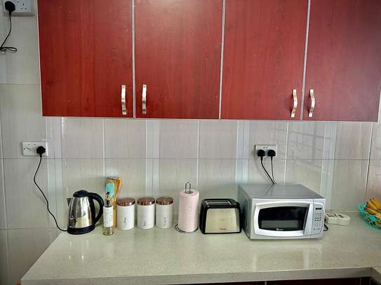 Serviced 3 Bed Apartment with En Suite at Kindaruma Road image 14