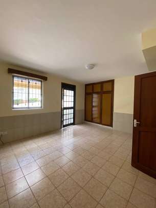 2 Bed Apartment with En Suite in Kileleshwa image 3