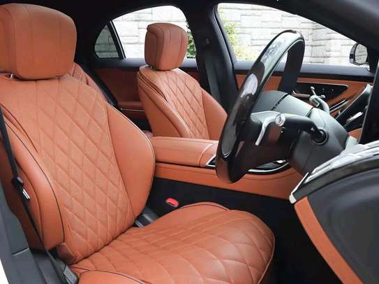 Mercedes Benz AMG S500 dark Blue 2022 image 3