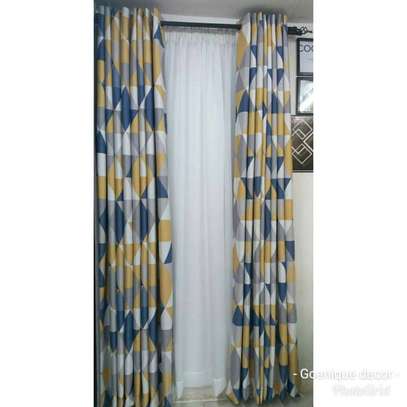 BRIGTH COLORED CURTAINS image 4