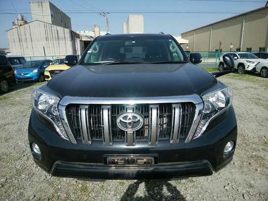 LANDCRUISER PRADO 2.8L DIESEL WITH  SUNROOF AND LEATHER image 1