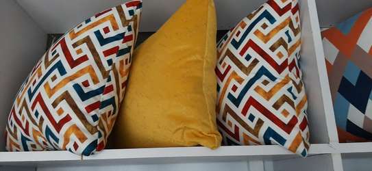throw pillows  for your sofa image 9