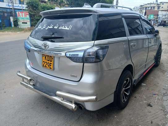 Toyota wish 2014model image 5