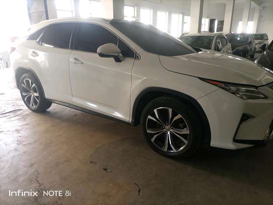 Lexus RX200t image 3