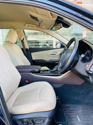 Toyota Crown 2018 image 8