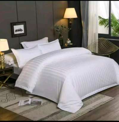 *High quality white satin stripped cotton duvet covers* image 2