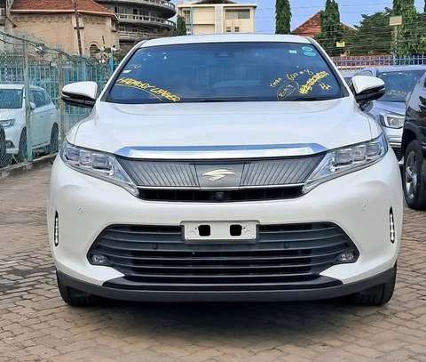 Toyota Harrier white 2018 2wd image 1