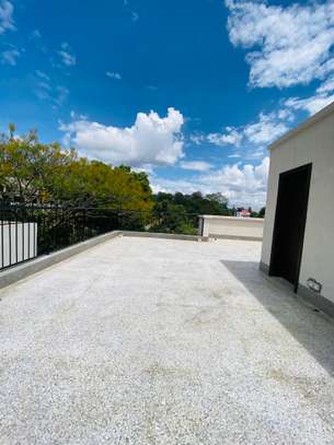 5 Bed Villa with En Suite at Manyani Road image 2