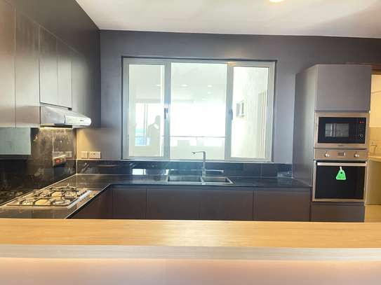 3 Bed Apartment with En Suite in Westlands Area image 7