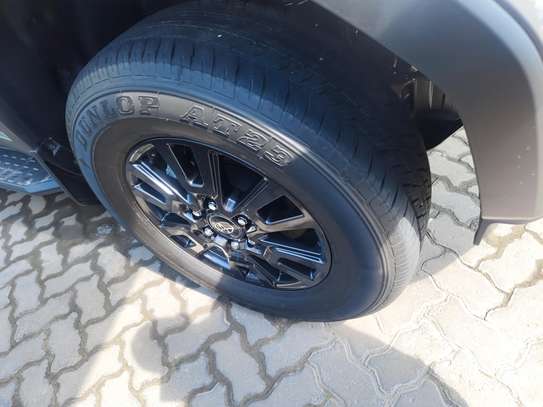 Toyota Land Cruiser Prado Diesel 2024 250series image 9