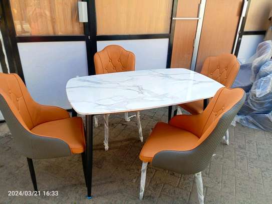 4 seater dinning table image 3