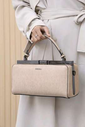 HIGH END FASHION LADIES HANDBAGS image 5