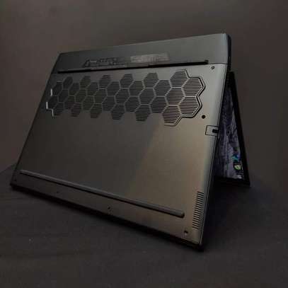 Alienware m 15 R3 laptop image 2