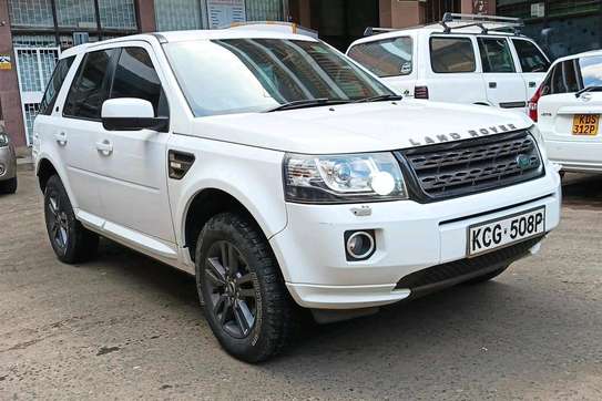 Land Rover image 5