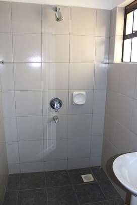 3 bedroom apartment for rent in Ngong Road image 7