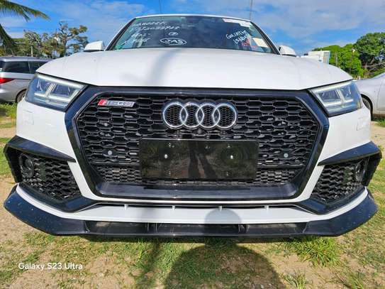 Audi RS Q5 image 12