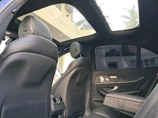 Mercedes benz E250 2018model Sunroof image 7