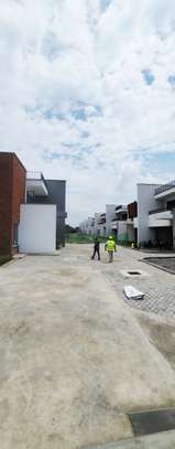 5 Bed Townhouse with En Suite at Langata Road image 11