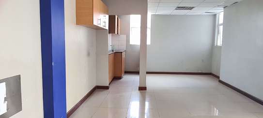 186 m² office for rent in Westlands Area image 7