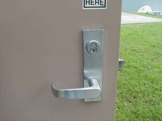 Emergency locksmith service-Hire a reliable locksmith for Lock repair, lock installation & More. image 1
