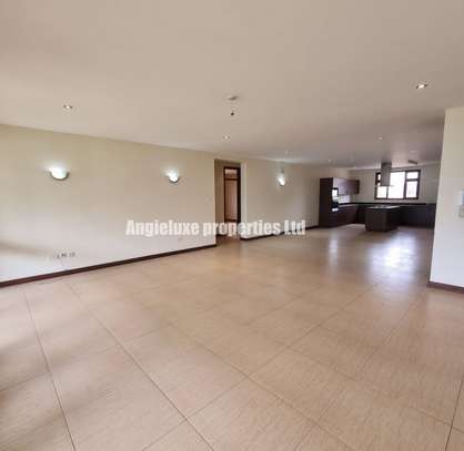 3 Bed Apartment with En Suite at Riverside Drive image 4
