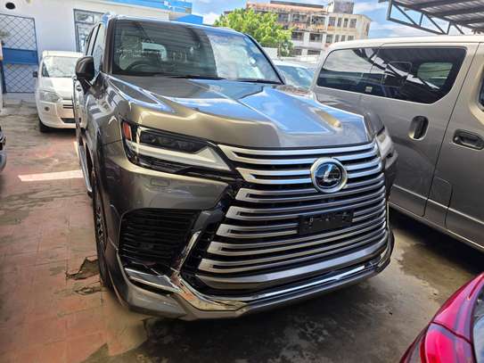 Lexus 600 image 10