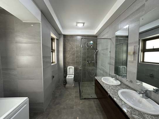 4 Bed Apartment with En Suite at Kilimani image 7