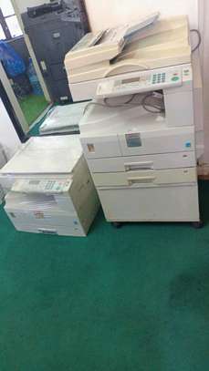 Printer  a4 a3 photocopies machine ricoh mp 2000 image 3