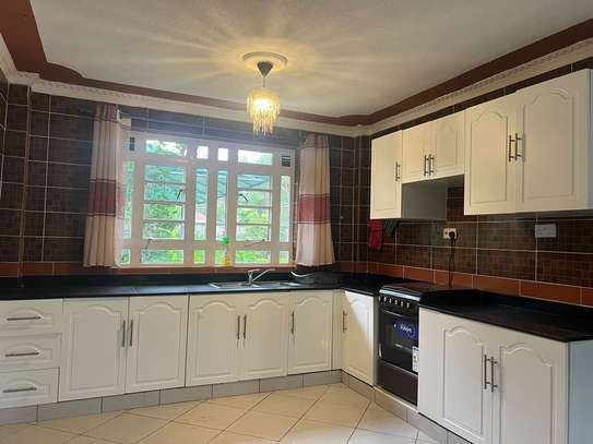 Serviced 2 Bed Apartment with En Suite in Runda image 3