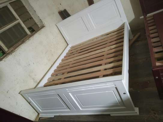 5*6 hard wood bed (white)🤍 image 1