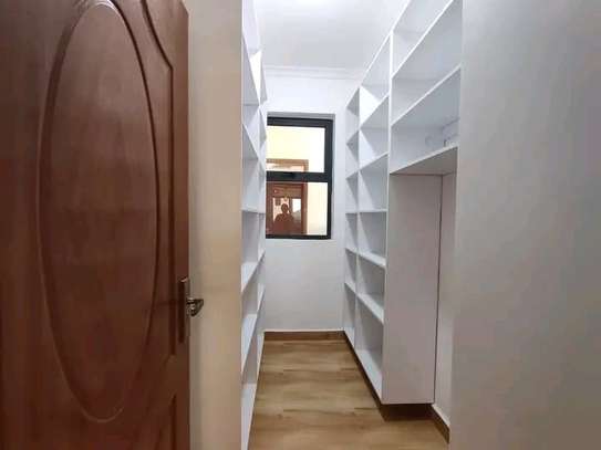 4 Bed House with En Suite in Tatu City image 7