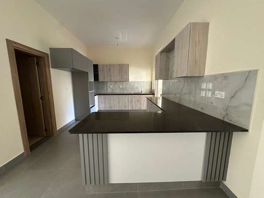 4 Bed Apartment with En Suite at Parklands image 18