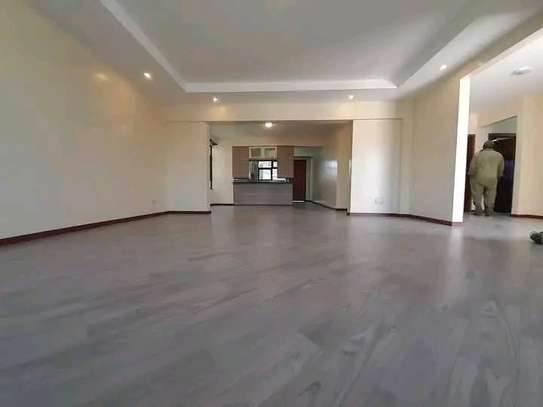 5 bedrooms plus dsq for sale image 10
